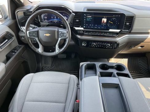 Certified 2024 Chevrolet Silverado 1500 LT AWD/4WD image 14