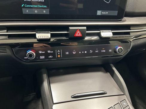 New 2026 Kia Sportage EX image 20