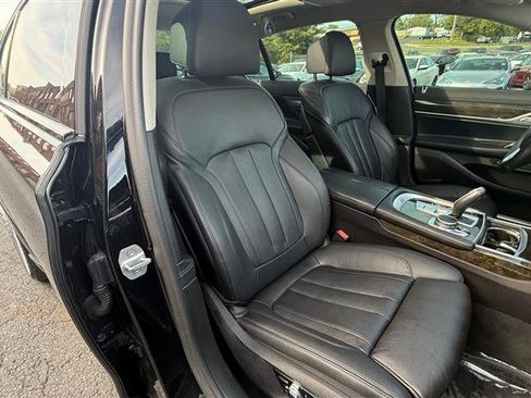 Used 2020 BMW 740i xDrive w/ Cold Weather Package AWD/4WD image 34