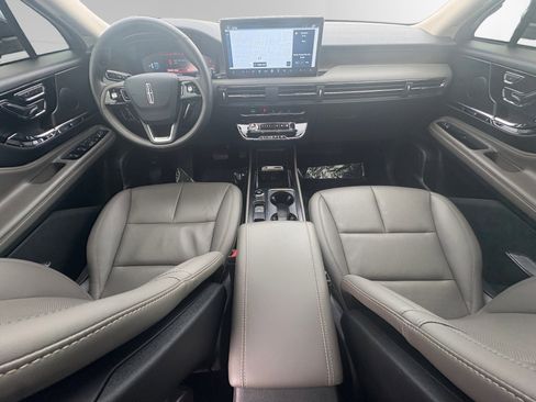 Certified 2024 Lincoln Corsair Grand Touring w/ Towing Package image 10