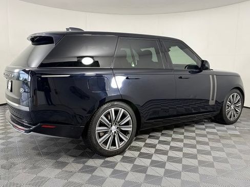 Used 2023 Land Rover Range Rover SE AWD/4WD image 8