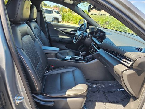 Used 2024 Buick Envista Avenir FWD image 36