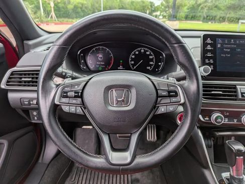 Used 2018 Honda Accord Sport image 14