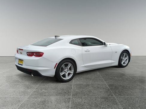 Used 2023 Chevrolet Camaro LT image 5
