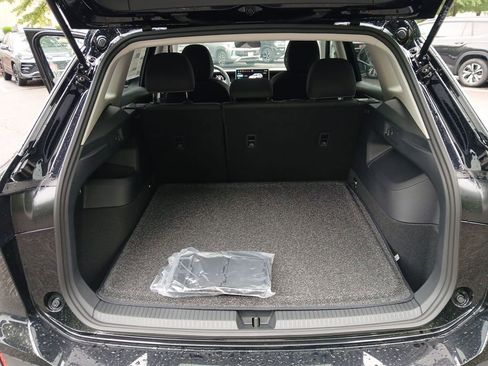 New 2026 Volkswagen Tiguan S FWD image 21