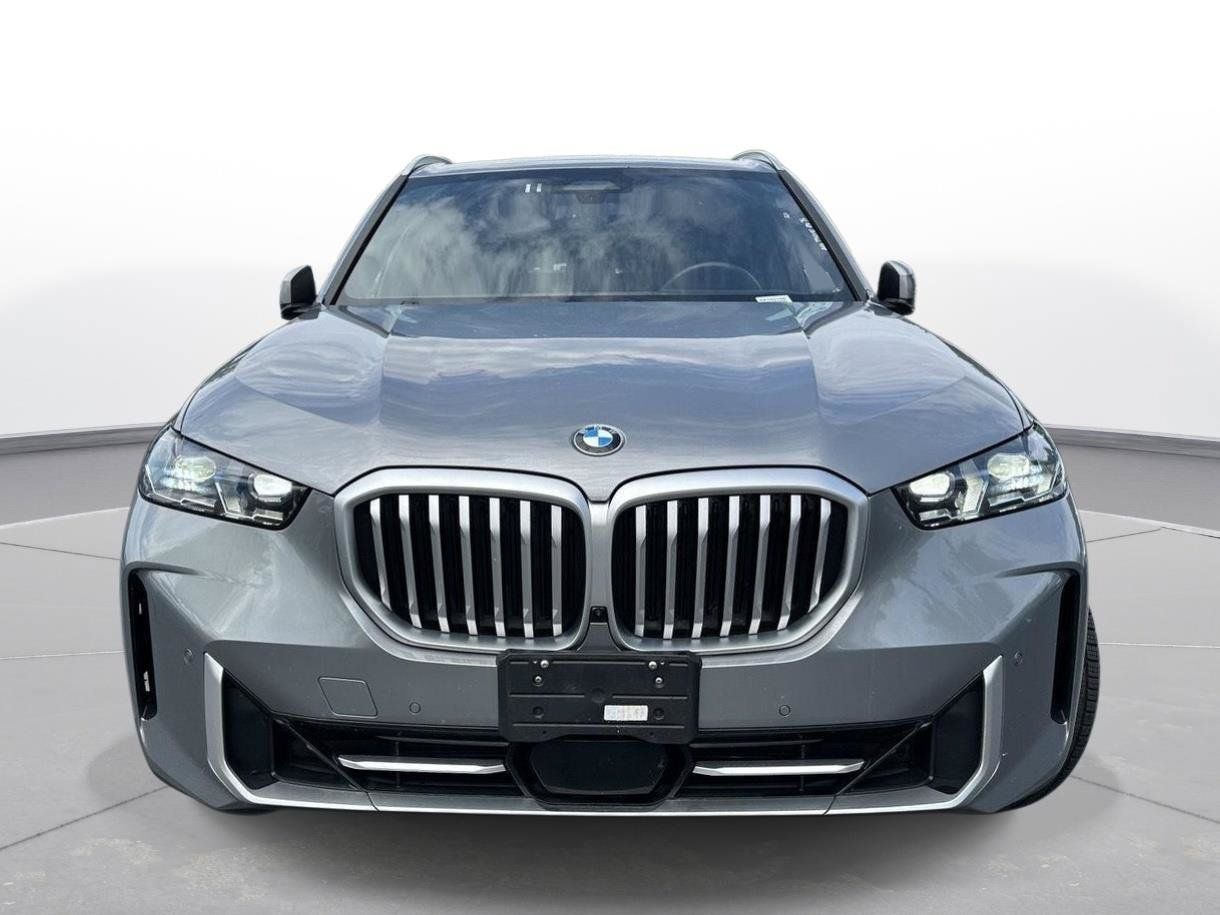 Used 2026 BMW X5 xDrive40i AWD/4WD image 3