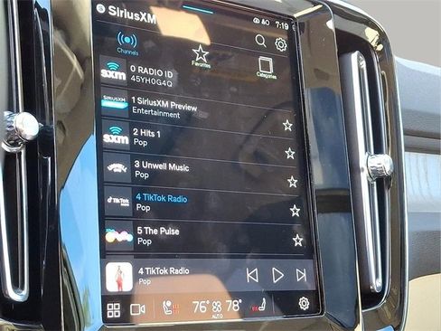 New 2025 Volvo XC40 B5 Ultra w/ Protection Package Premier image 12