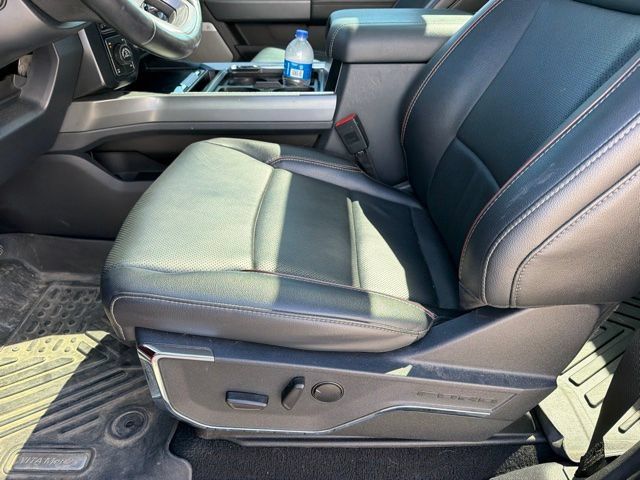 Used 2023 Ford F250 Lariat w/ Lariat Ultimate Package AWD/4WD image 6