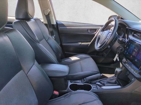 Used 2015 Toyota Corolla S image 19