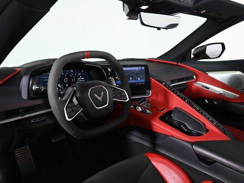 Used 2021 Chevrolet Corvette Stingray Preferred Conv w/ Z51 Performance Package RWD image 9