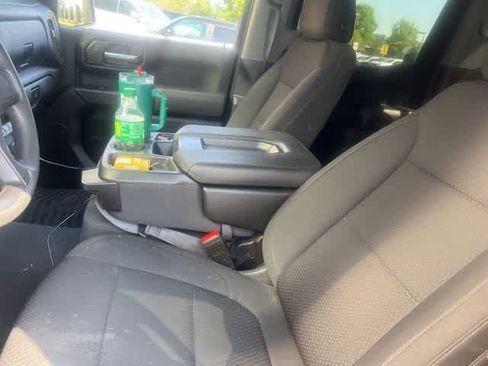 Used 2021 Chevrolet Silverado 1500 Custom image 8