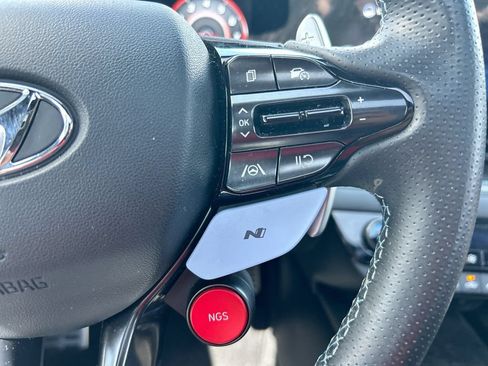 Used 2022 Hyundai Elantra N FWD image 16