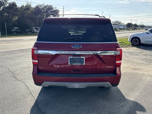 Used 2021 Ford Expedition XLT image 4