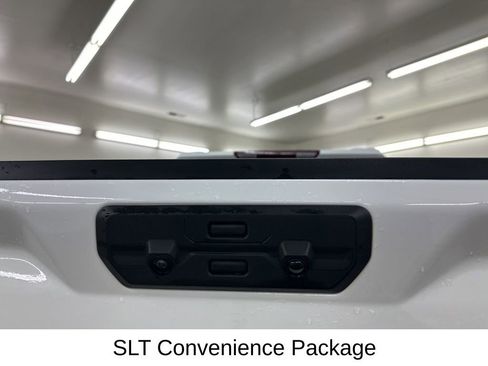 Used 2025 GMC Sierra 1500 SLT w/ SLT Premium Plus Package image 16