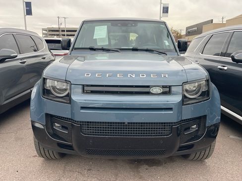 Used 2024 Land Rover Defender 110 X-Dynamic SE image 3