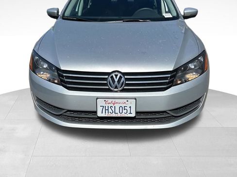 Used 2015 Volkswagen Passat 1.8T Limited Edition image 2