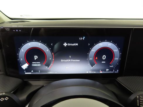 Certified 2025 Nissan Kicks SR image 27