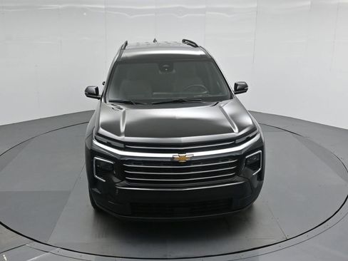 Used 2024 Chevrolet Traverse LT image 35