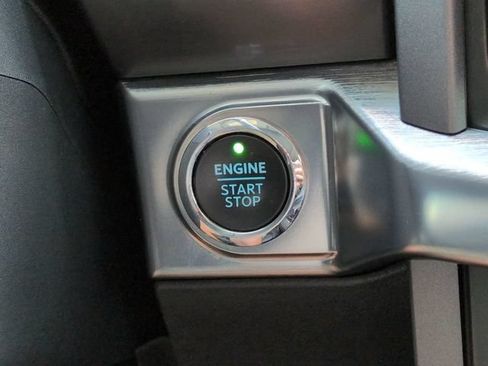 Certified 2021 Ford F150 Lariat AWD/4WD image 31