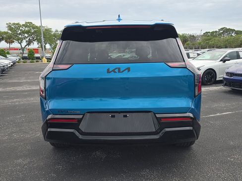New 2026 Kia EV9 Land AWD/4WD image 7