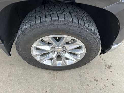 Used 2022 Chevrolet Silverado 1500 LTZ image 12