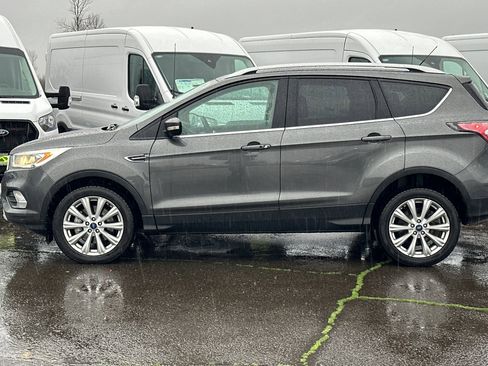 Used 2017 Ford Escape Titanium image 7