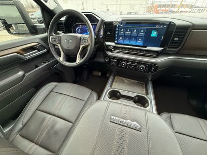 Used 2024 Chevrolet Silverado 2500 High Country w/ Midnight Edition