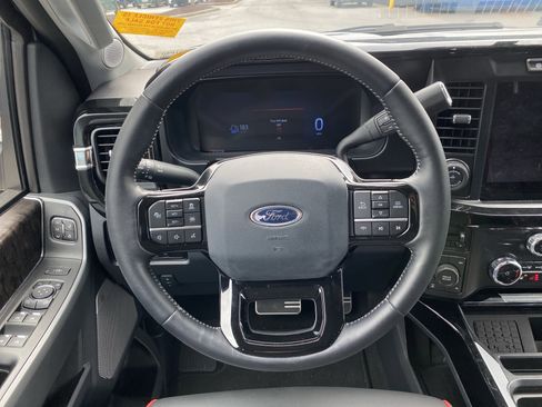 Used 2024 Ford F250 Lariat w/ Lariat Ultimate Package image 10