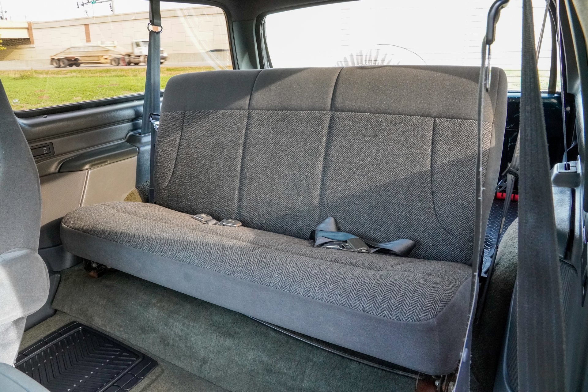 Used 1993 Ford Bronco Custom AWD/4WD image 17