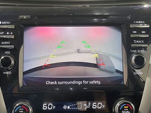 Used 2019 Nissan Murano SV AWD/4WD image 5