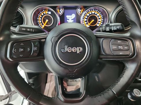 Used 2022 Jeep Wrangler Unlimited Sport image 38