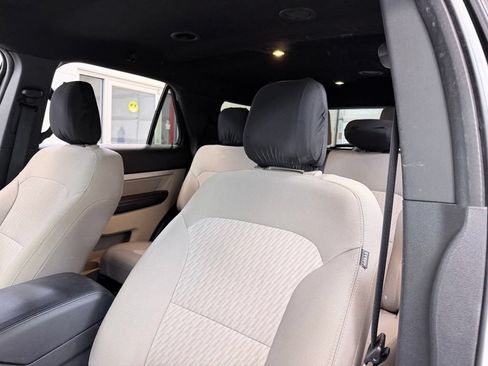 Used 2018 Ford Explorer FWD image 14