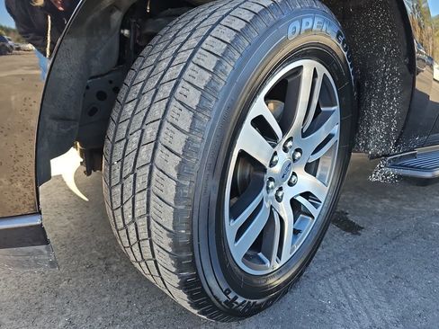 Used 2024 Ford Expedition Limited image 37