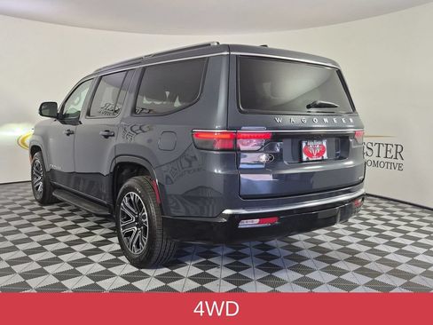Certified 2024 Jeep Wagoneer Series II w/ Flexible Seating Group AWD/4WD image 6