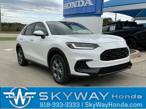 New 2026 Honda HR-V LX image 1