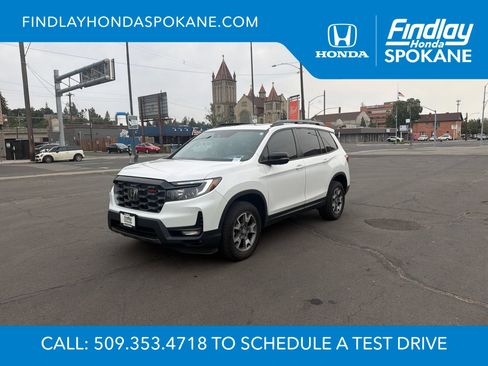 Used 2023 Honda Passport TrailSport image 1