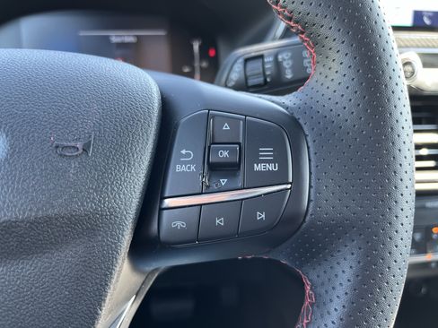 Used 2025 Ford Escape ST-Line image 21