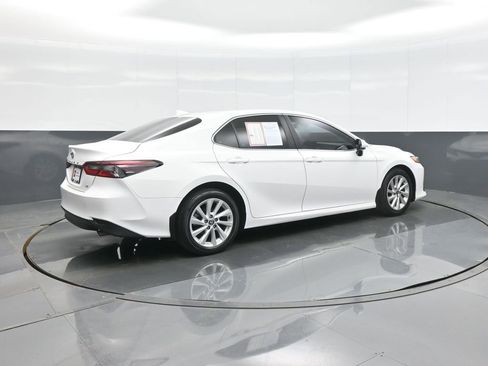 Certified 2023 Toyota Camry LE FWD image 9