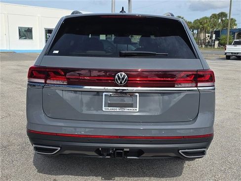 New 2026 Volkswagen Atlas SE image 4