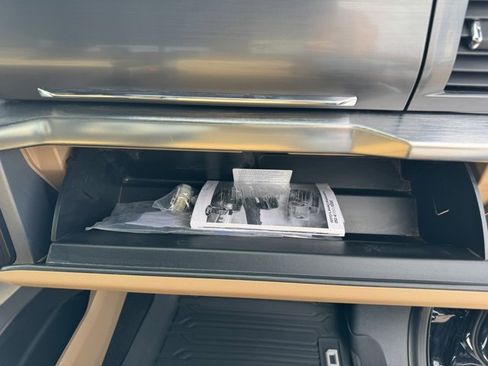 Used 2023 Ford F150 Lariat image 38