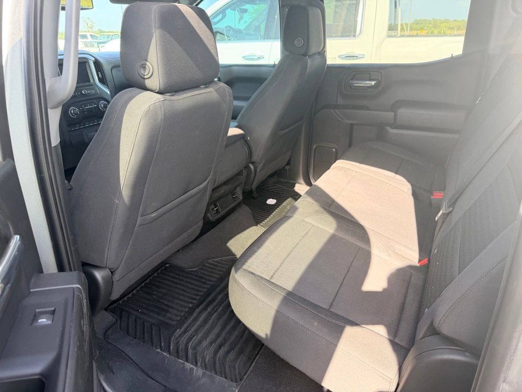 Used 2023 Chevrolet Silverado 1500 Custom AWD/4WD image 5