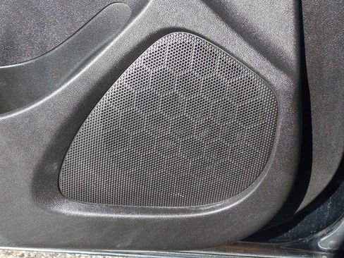 Used 2023 Chevrolet Malibu LT image 24