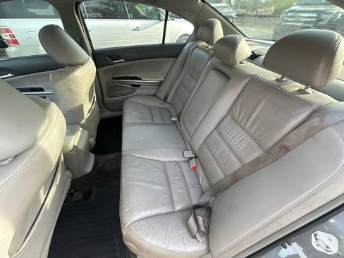 Used 2009 Honda Accord EX-L image 10