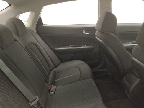 Used 2020 Kia Optima LX image 19