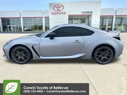 Used 2023 Toyota GR86 Premium w/ ALL Weather Mat Package (TMS) RWD image 2