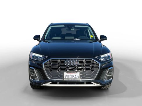 Used 2022 Audi Q5 2.0T Premium w/ Convenience Package AWD/4WD image 8