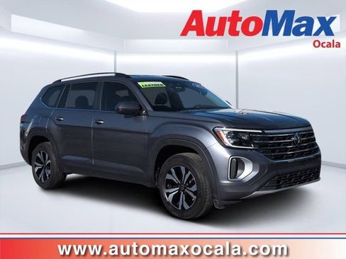 Used 2024 Volkswagen Atlas SE FWD image 1
