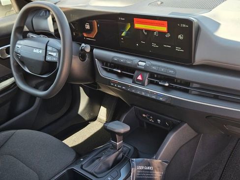 New 2026 Kia K4 LXS image 9