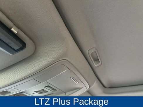 Used 2018 Chevrolet Silverado 1500 LTZ Z71 w/ Redline Edition AWD/4WD image 12