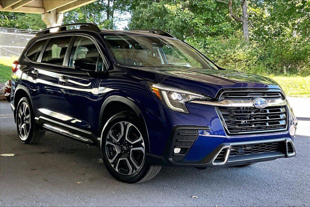 Certified 2026 Subaru Ascent Touring AWD/4WD image 19